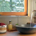 Insolites A - Les Roulottes A Riezes Landsted