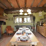 Insolites A - Les Roulottes A Riezes