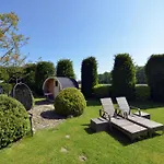 Landsted Insolites A - Les Roulottes A Riezes Chimay