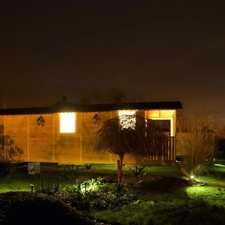 Casa rural Insolites A - Roulottes Et Manoir - Roulotte Colibri Chimay