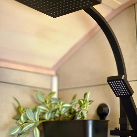 Casa de Campo Insolites à - Roulottes Et Manoir - Roulotte Colibri