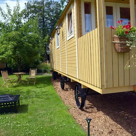 Insolites A Chimay - Gite Et Chambres D'Hotes - Roulottes * كيماي