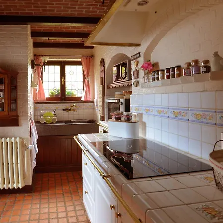 Insolites A Chimay - Gite Et Chambres D'Hotes - Roulottes