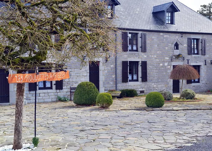 Landhaus Insolites A Chimay - Les Roulottes A Riezes *