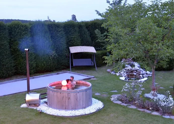 Landhaus Insolites A Chimay - Les Roulottes A Riezes *